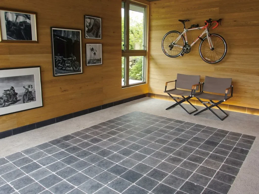 イズ ･ ステージ